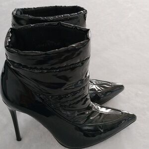 Truffle Collection booties size US 5